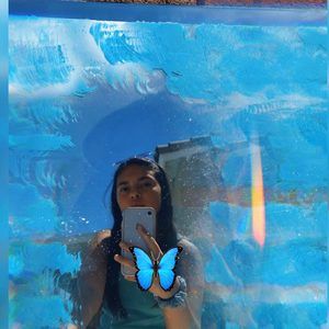 Meet your Posher, Adriana